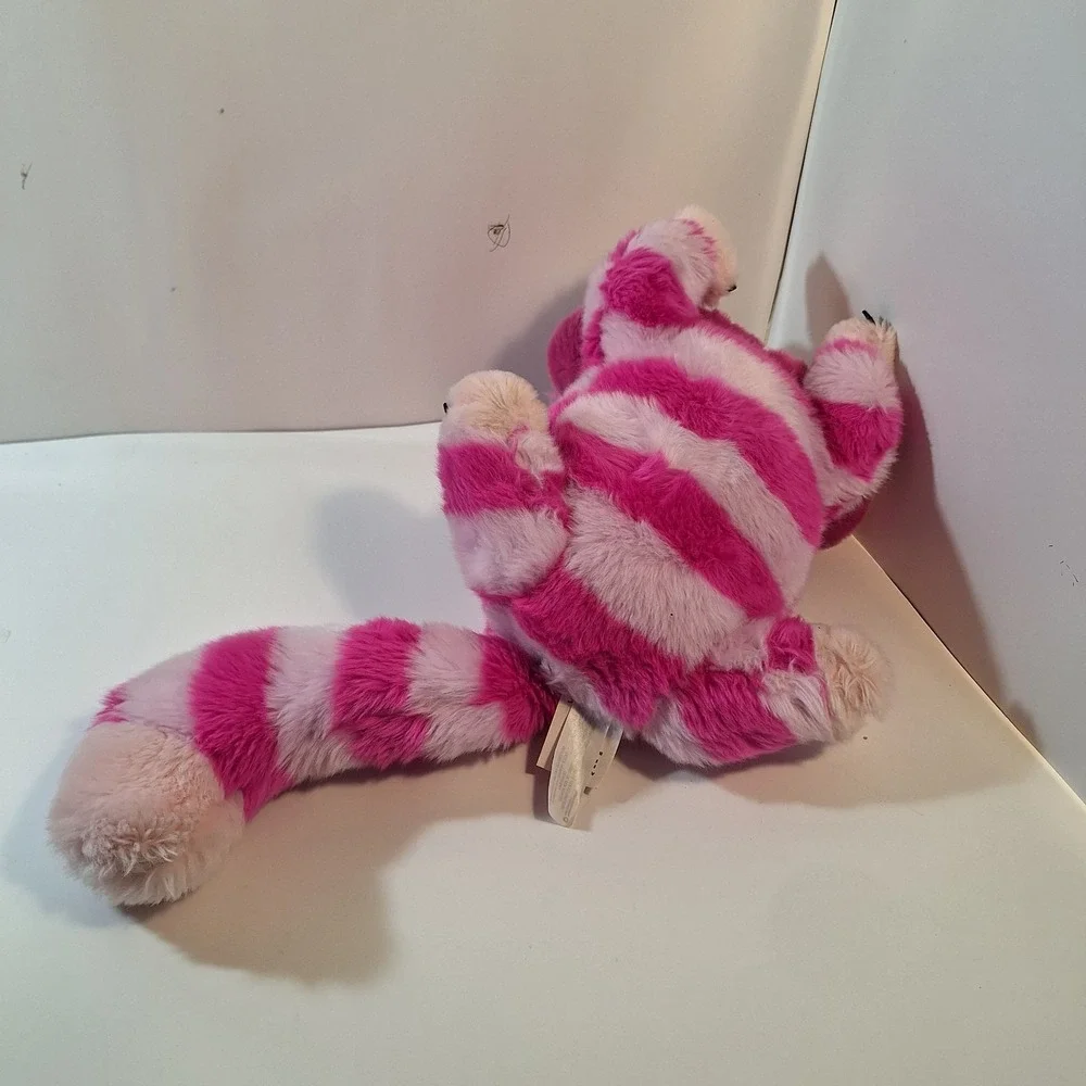 RARE DISNEY STORE EXCLUSIVE CHESHIRE CAT 18